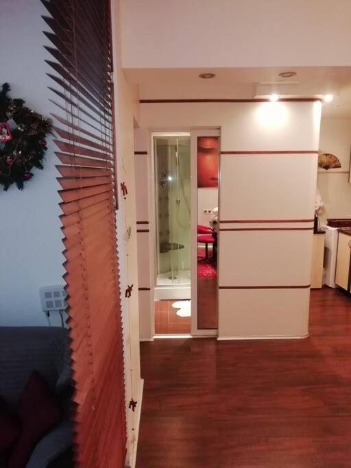 Sofia Zen - On Metro, Ultra Fast Wi-Fi Apartment Exterior foto